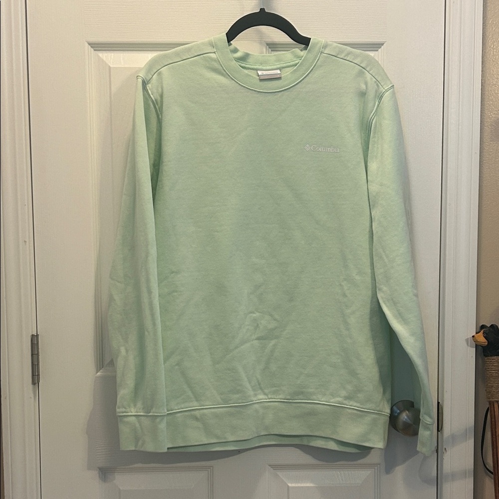 Columbia Light Green Crewneck Sweater